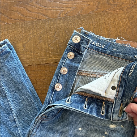 american eagle distressed 90s jeans - Picture 2 of 9